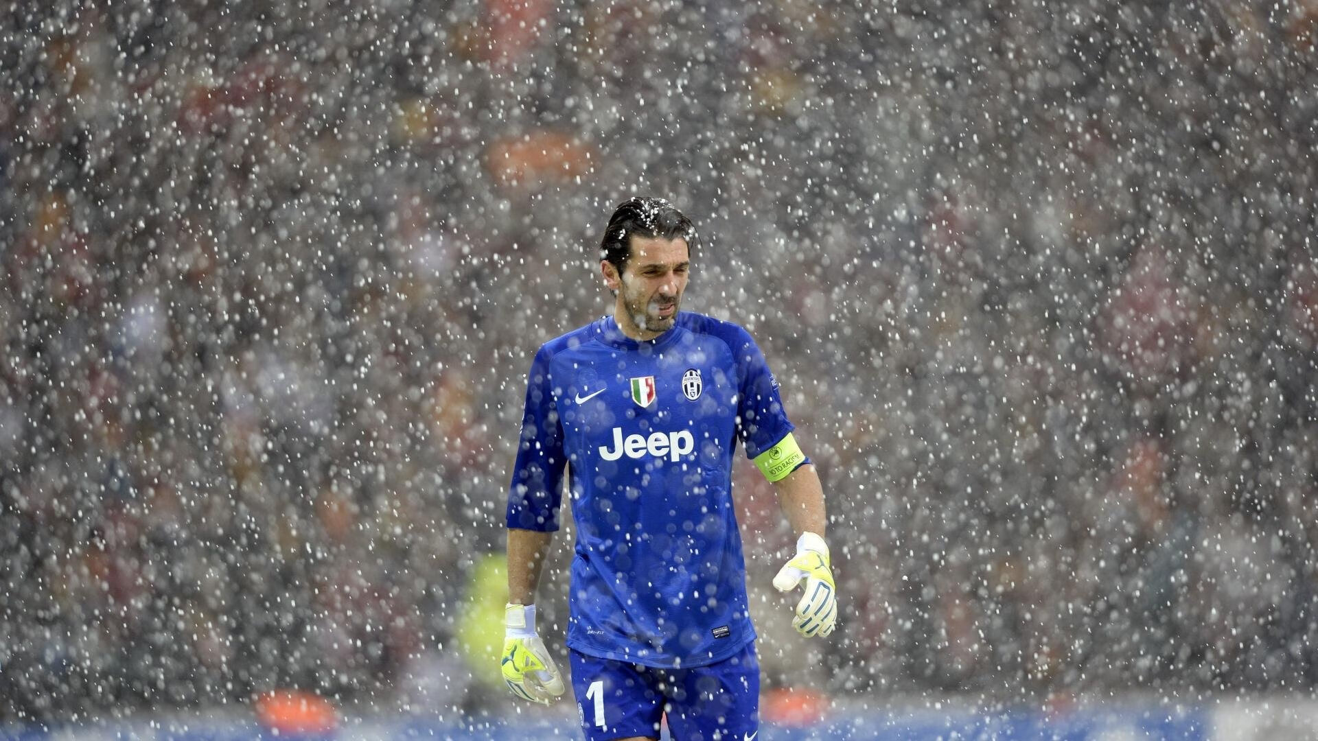 “尼古拉斯·桑特基的精湛技巧与领导力,成就阿根廷美洲狮队的未来”